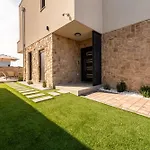 Villa Twin Royal Sabunike