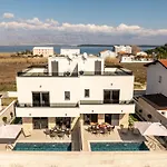 Villa Twin Royal Sabunike *