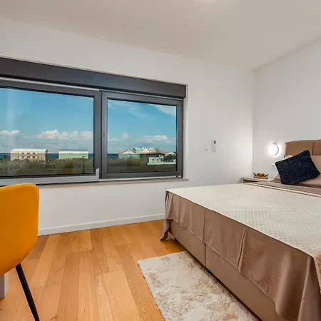Seaview Twin Royal With Heated Pool, Jacuzzi And Sauna *
