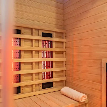 Seaview Twin Royal With Heated Pool, Jacuzzi And Sauna 别墅 普利拉卡
