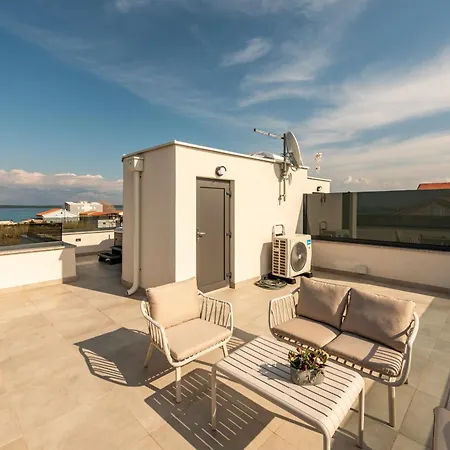 Seaview Twin Royal With Heated Pool, Jacuzzi And Sauna 普利拉卡