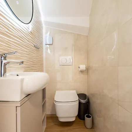 Seaview Twin Royal With Heated Pool, Jacuzzi And Sauna