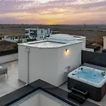 Vila Twin Royal Sabunike *