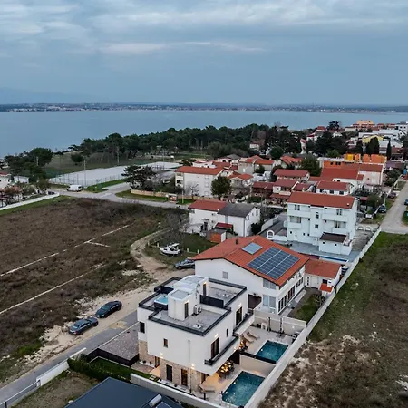 Villa Seaview Twin Royal With Heated Pool, Jacuzzi And Sauna *