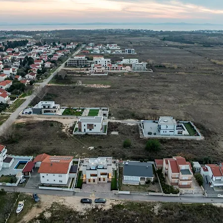 Villa Seaview Twin Royal With Heated Pool, Jacuzzi And Sauna Privlaka (Zadar)